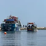 Апартаменты Domisol Duplex Near Sea