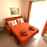 Domisol Duplex Near Sea * St. Paul's Bay