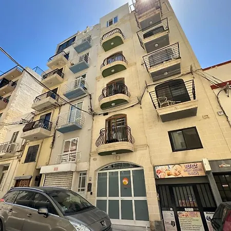 Domisol Duplex Near Sea * St. Paul's Bay