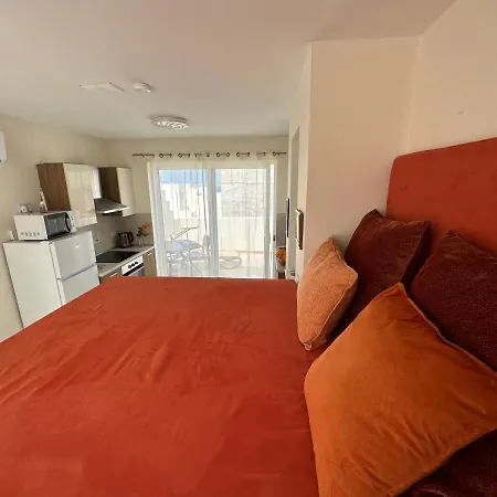 Lägenhet Domisol Duplex Near Sea *