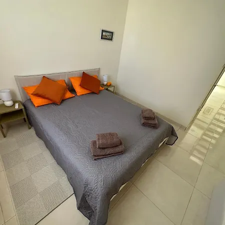 Apartment Domisol Duplex Near Sea