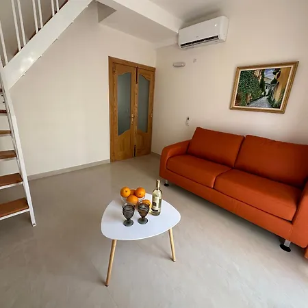 Domisol Duplex Near Sea St. Paul's Bay