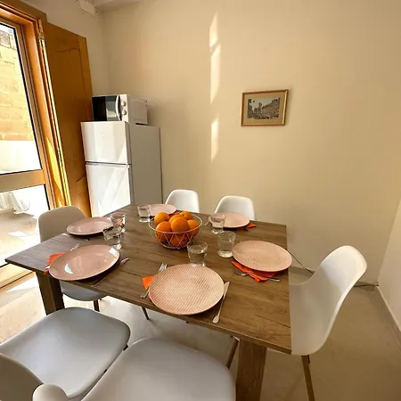 Domisol Duplex Near Sea Lägenhet St. Paul's Bay