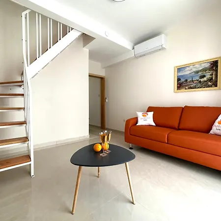 Domisol Duplex Near Sea Apartament *
