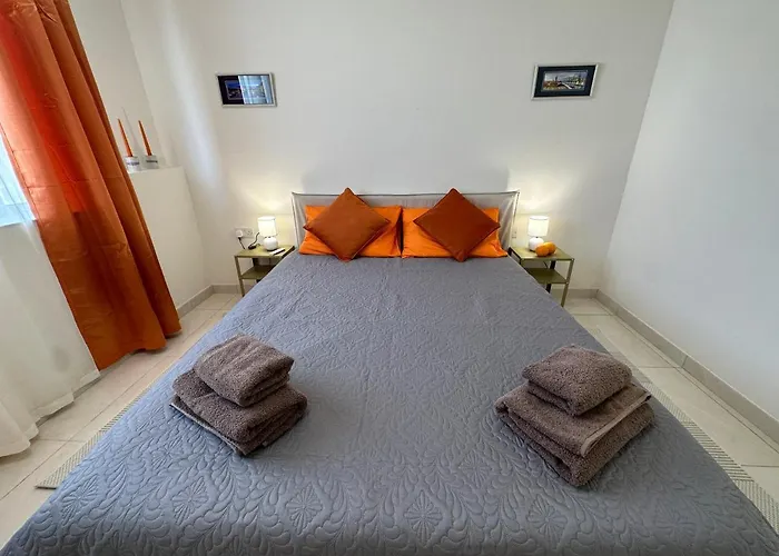 Domisol Duplex Near Sea * St Paul's Bay