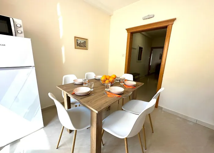 Domisol Duplex Near Sea St Paul's Bay