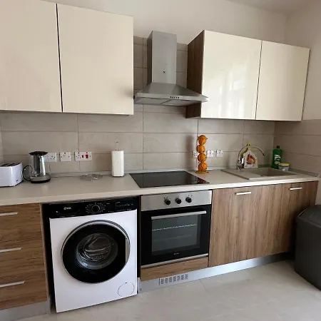 Domisol Duplex Near Sea 세인트폴스베이