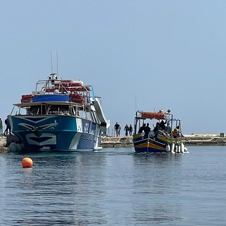 아파트 Domisol Duplex Near Sea