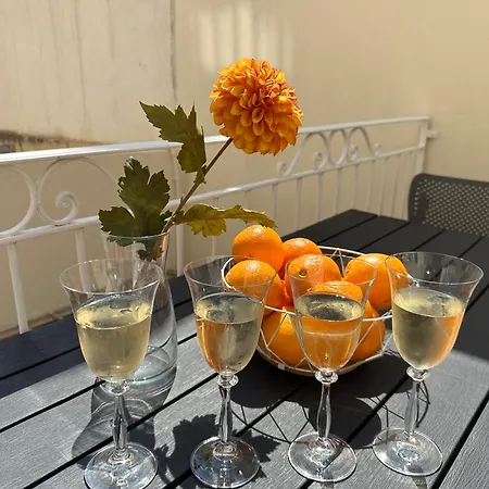 아파트 Domisol Duplex Near Sea